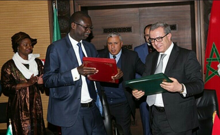 المغرب والسينغال يوقعان بالرباط على برنامج عمل لتعزيز التعاون في ميدان القضاء