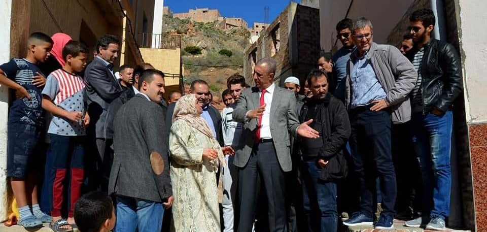 عامل اقليم الحسيمة “فريد شوراق ” يخلق دينامية تنموية جديدة بالمدينة …