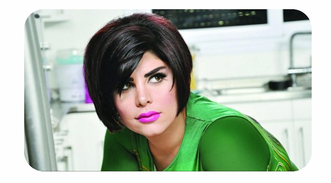 الفنانة شمس الكويتية تعتزم مقاضاة والدتها لأنها أنجبتها